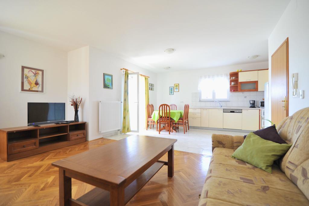Villa Luna With Seaview Petrčane Kültér fotó