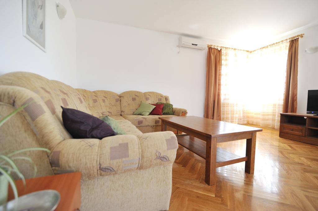 Villa Luna With Seaview Petrčane Kültér fotó