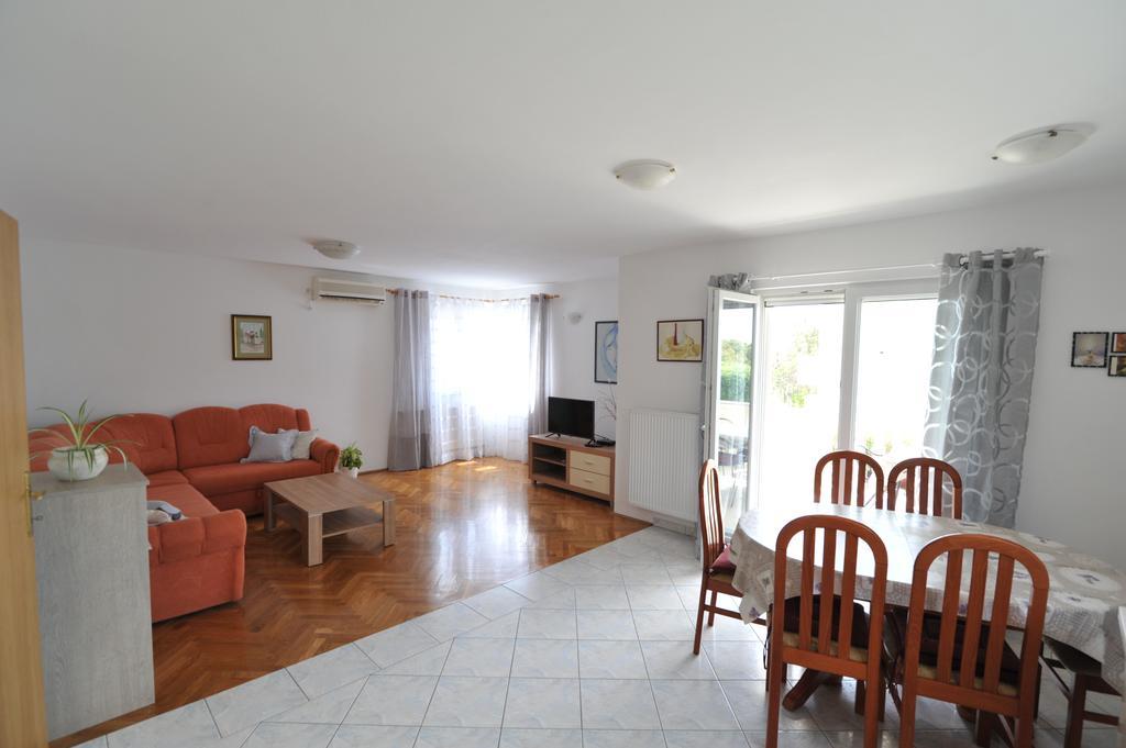 Villa Luna With Seaview Petrčane Kültér fotó
